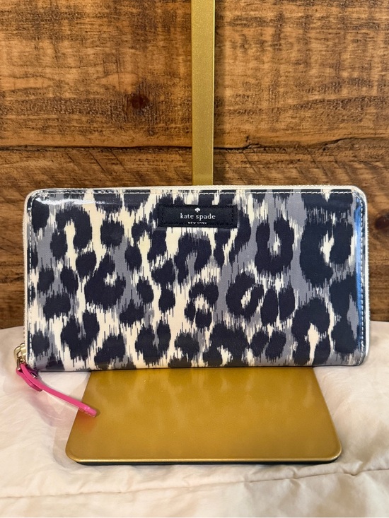 kate spade Handbags - Kate Spade Daycation Neda Continental Zip Wallet – Leopard Print